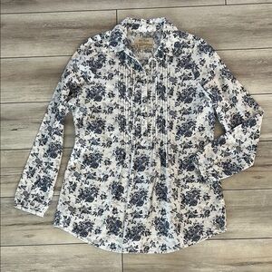 Old Ranch blue and white floral long sleeve blouse size small